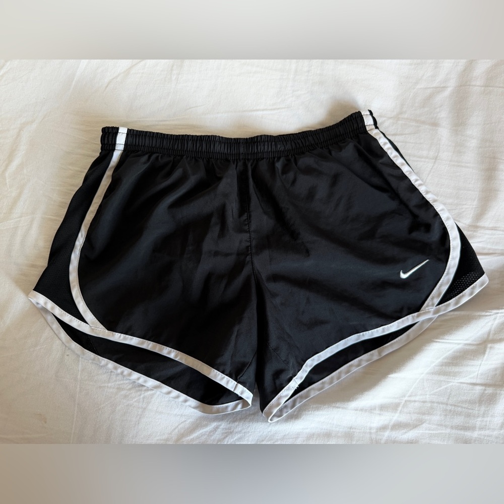Nike Dri-Fit Tempo Running Shorts Black White Lined size M - Picture 3 of 9